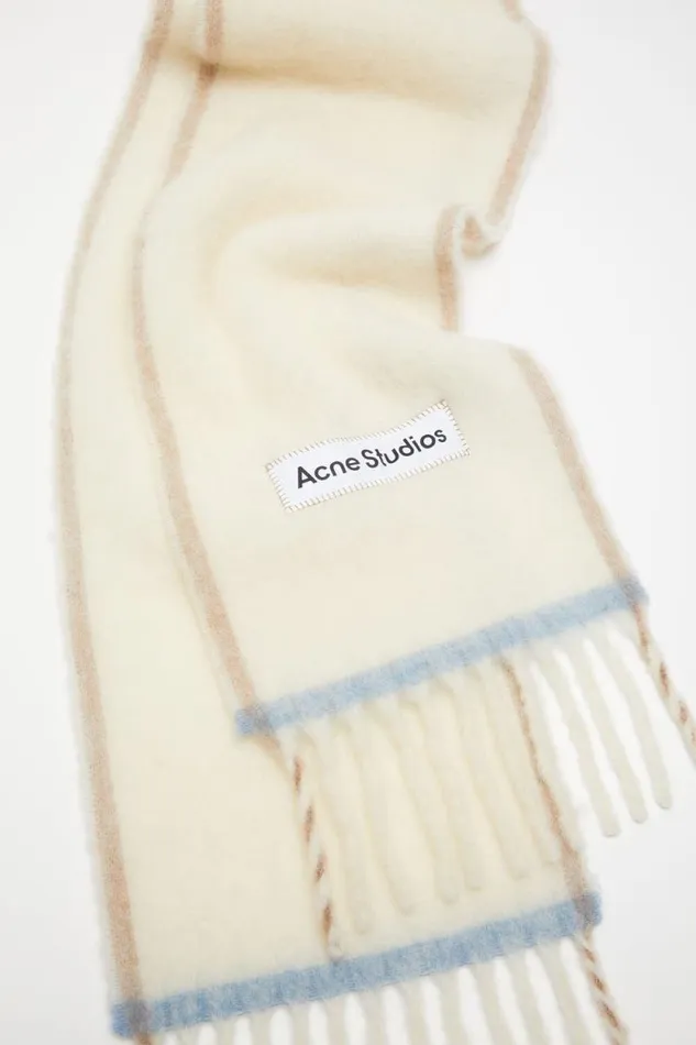 Acne Studios Wool Mohair Scarf 8211 Narrow White Men Scarves Acne Studios Wool Mohair Scarf 8211 Narrow White Men Scarves
