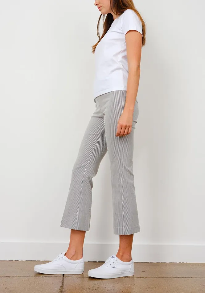 Avenue Montaigne LEO Seersucker Stripes Grey Women Pants Avenue Montaigne LEO Seersucker Stripes Grey Women Pants