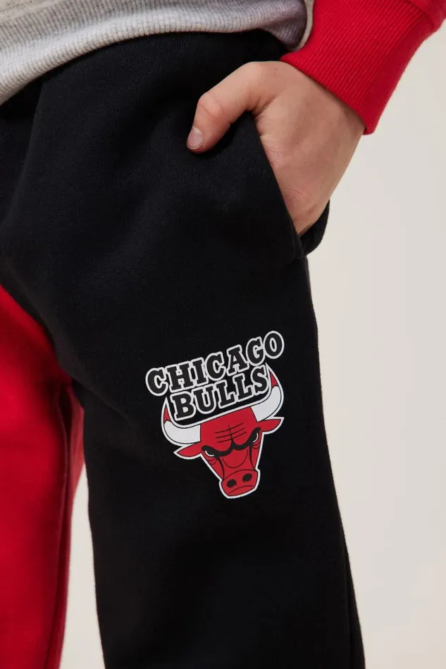 Boys 214 Sweatshirts and Sweatpants Cotton On License Marlo Trackpant Lcn Nba Redchicago Bulls Colour Block