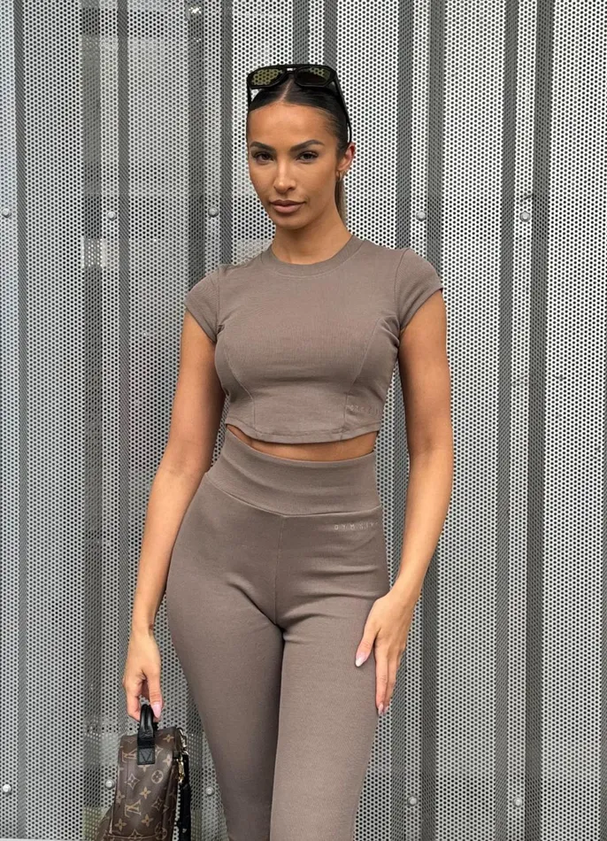 Gym King Tops and TShirts Women Refresh Contoured Rib Top 8211 Deep Mink