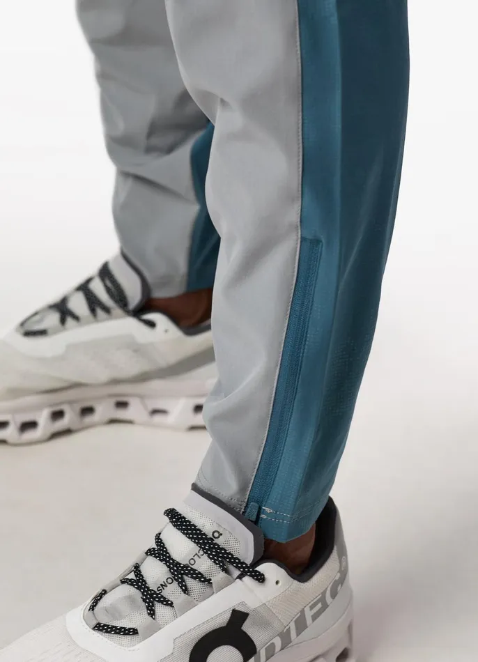 Gym King Tracksuits Men Debossed Camo Woven Tracksuit 8211 Cloudy GreyLake Blue