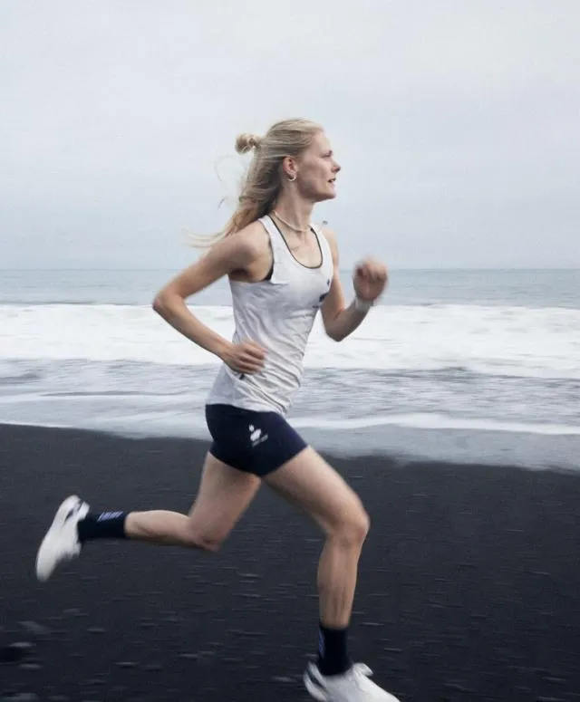 Karhu Womens KARHU X SAYSKY Combat Running Singlet Women Running Apparel