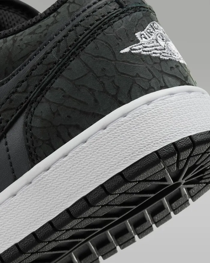 Kids Nike Jordan Air Jordan 1 Low SE Offnoirwhiteblackblack