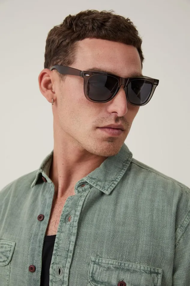 Men Sunglasses Cotton On Beckley Polarized Sunglasses Midnight Crystalbrown Smoke