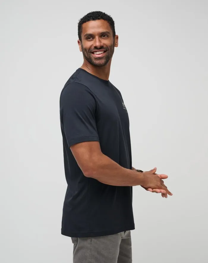 Men Tees TravisMathew ALL DAY RAIN TEE Black Men Tees TravisMathew ALL DAY RAIN TEE Black