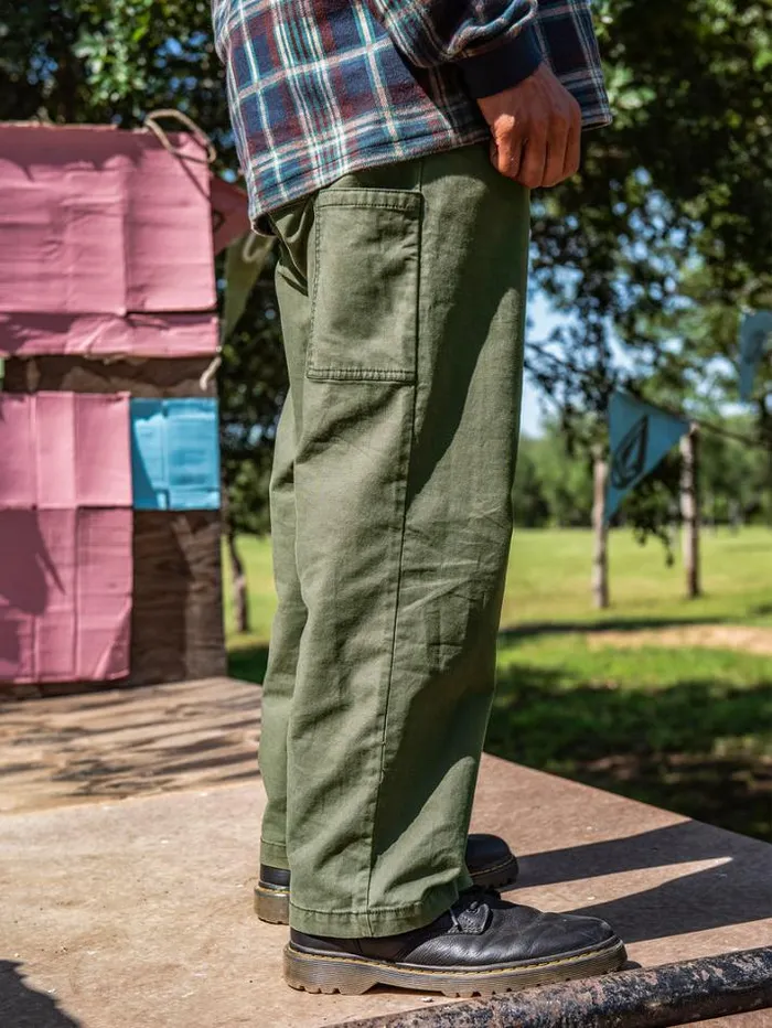 Mens Pants Volcom Entertainment Fat Tony Kraftsman Pants 8211 Squadron Green