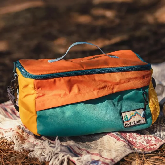 Passenger Clothing 8Pack Recycled Cooler Bag Multi Colour WomenMen Backpacks and Bags