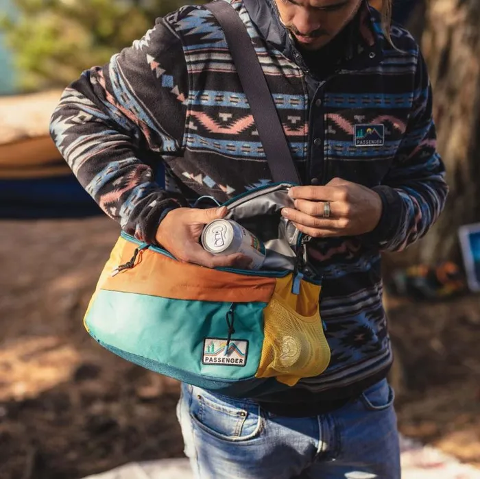 Passenger Clothing 8Pack Recycled Cooler Bag Multi Colour WomenMen Backpacks and Bags