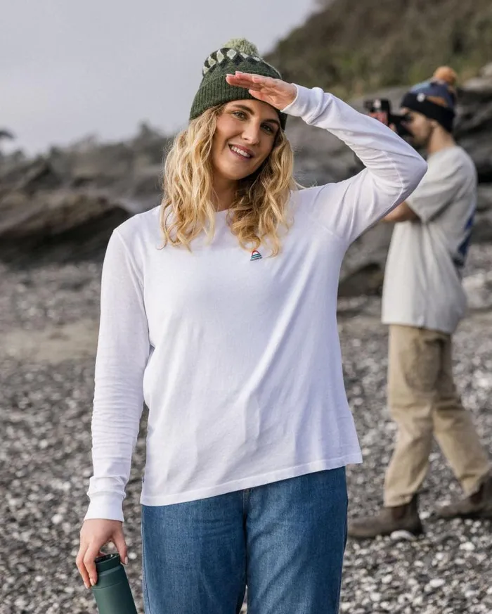 Passenger Clothing Classic Recycled Cotton LS TShirt White Women Tops and TShirts