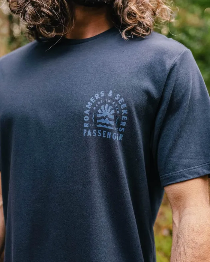 Passenger Clothing Evenfall Recycled Cotton TShirt Deep Navy Men TShirts and Vests