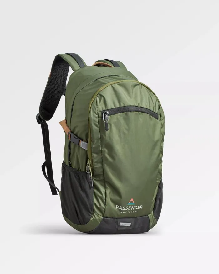 Passenger Clothing Track Recycled 30L Backpack Fir Tree WomenMen Backpacks and Bags