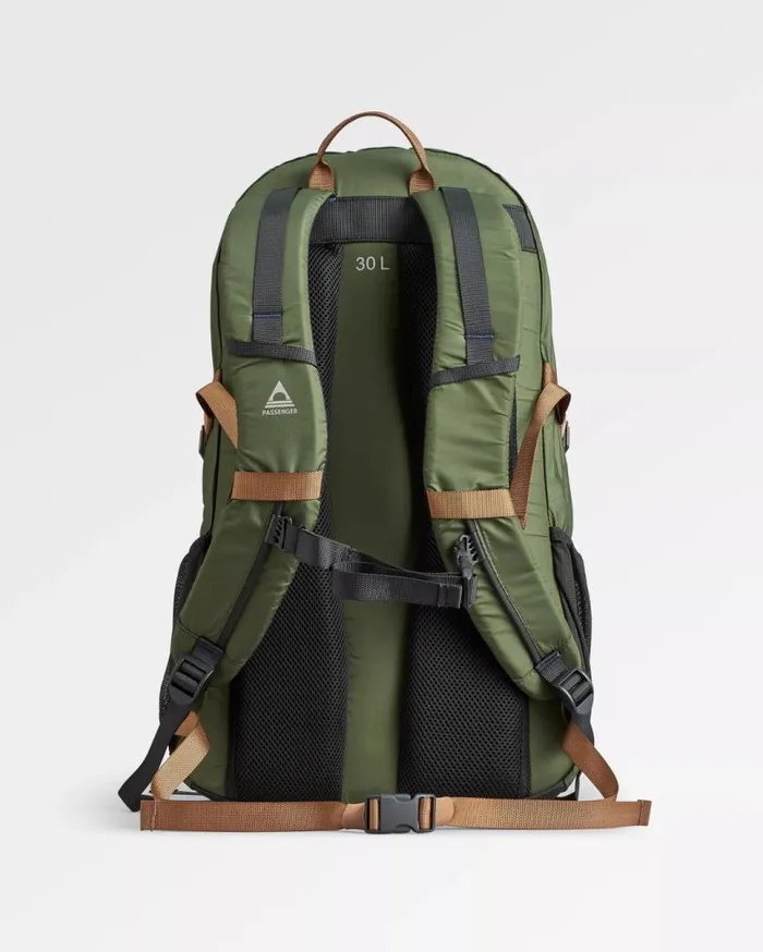 Passenger Clothing Track Recycled 30L Backpack Fir Tree WomenMen Backpacks and Bags