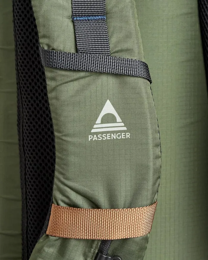 Passenger Clothing Track Recycled 30L Backpack Fir Tree WomenMen Backpacks and Bags