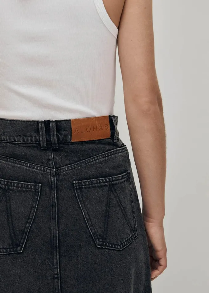 Skirts Women ALOHAS Mariana Black Denim Skirt