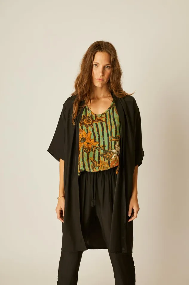 Tops Shop Natalie Martin LENNON KIMONO Black Silk