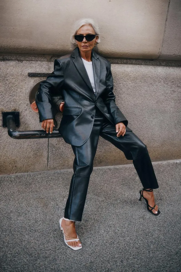 Women FELINA Oversized Leather Blazer Black LAMARQUE Blazers Women FELINA Oversized Leather Blazer Black LAMARQUE Blazers