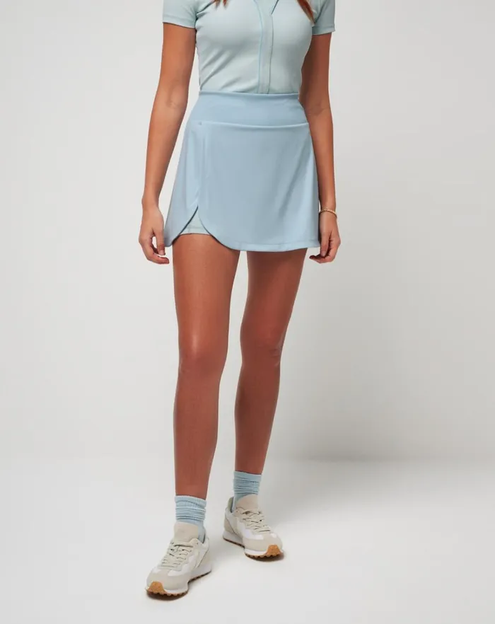 Women Skorts TravisMathew SECRET PLANS MOVEKNIT SKORT Celestial Blue
