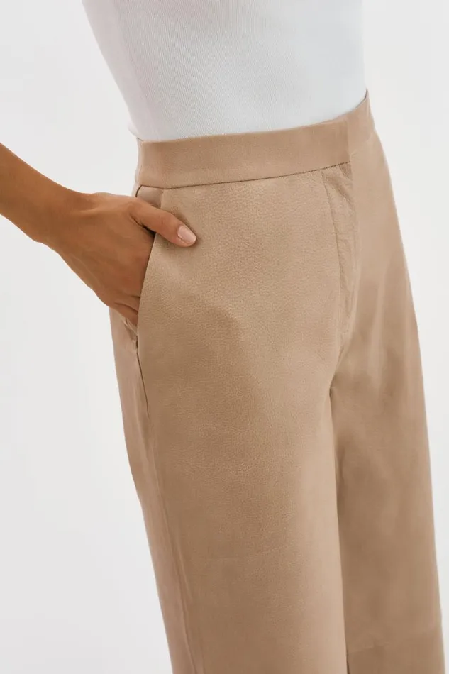 Women YAREN Leather Pants Beige LAMARQUE Pants and Shorts Women YAREN Leather Pants Beige LAMARQUE Pants and Shorts