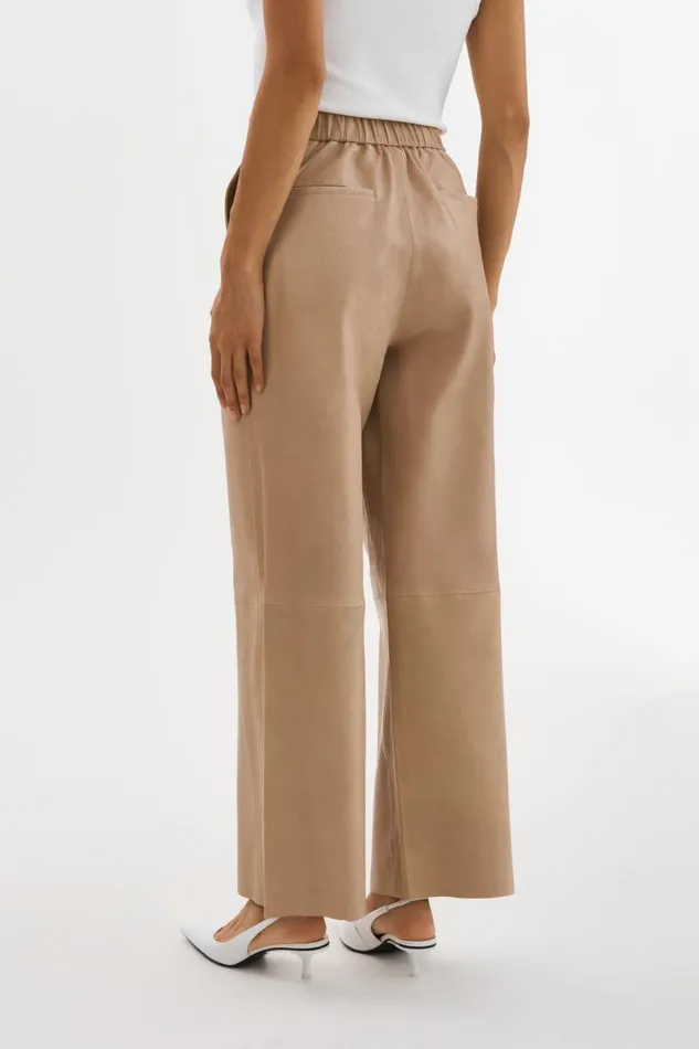Women YAREN Leather Pants Beige LAMARQUE Pants and Shorts Women YAREN Leather Pants Beige LAMARQUE Pants and Shorts